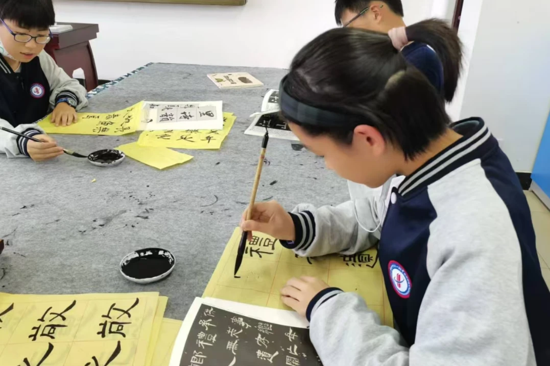篮球训练内容文字描述_0